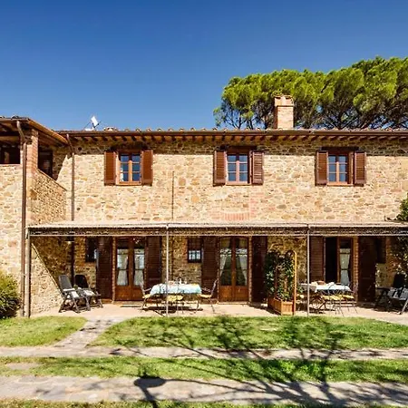 Popoltaio-schiacciato Sleeps 2 Pool T762685 *