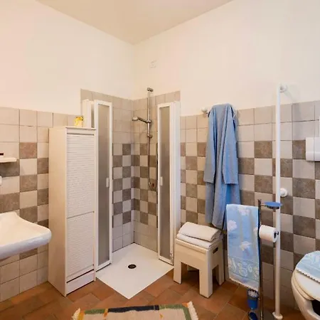 Popoltaio-schiacciato Sleeps 2 Pool T762685